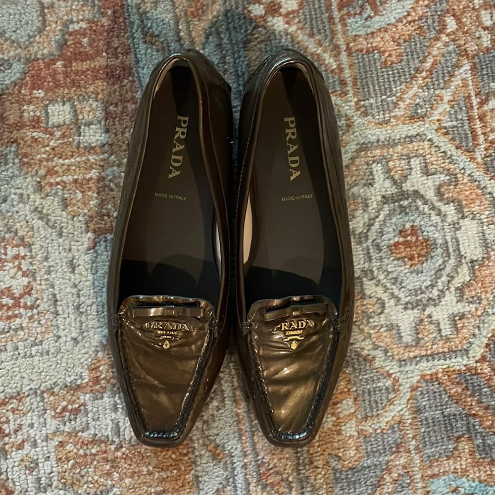 Brown shiny Prada loafers 37